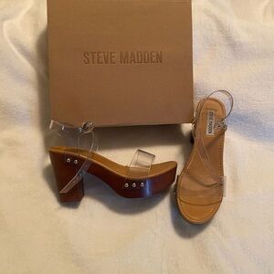 Steve Madden clogs